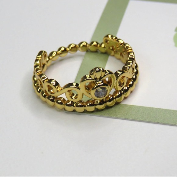 Pandora Gold Princess Tiara Ring Size 8 - Picture 8 of 9